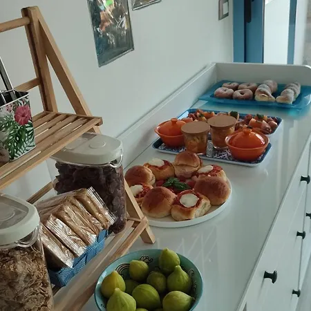 Alojamento de Acomodação e Pequeno-almoço Tramonti D'alba